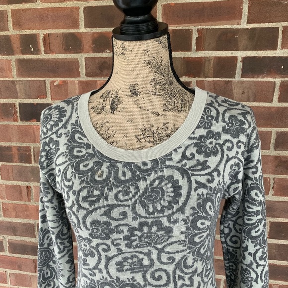 Cotton Emporium floral cropped sweatshirt - Picture 2 of 8